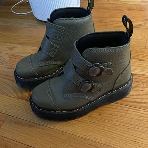 DEVON FLOWER BUCKLE LEATHER PLATFORM BOOTS